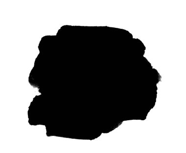 Beyaz arkaplanda izole edilmiş fırça darbelerinden siyah suluboya lekesi.