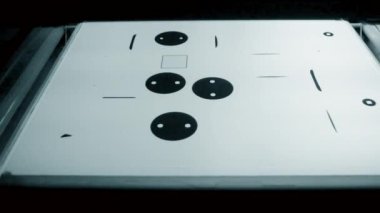 Endüstriyel toz 3D yazıcı yazdırma işlemi.