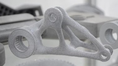 Endüstriyel toz 3D yazıcıya basılan nesne