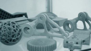 Endüstriyel toz 3D yazıcıya basılan nesne