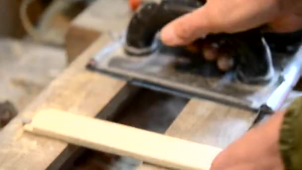 Lixar barras de madeira — Vídeo de Stock