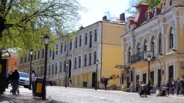 Eski sokak Adreevskom iniş sabah