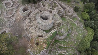 Sardinya Nuraghe, Nuraghe Adoni Villanova Tulo, Sardinya, Barbagia 'daki Antik Taş Kule