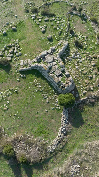 Siddi 'deki Giants Sa Domu de Sorcu' nun Megalitik Mezarı 'nın havadan görünüşü