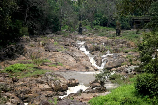 Strömendes Wasser Aus Stein Fluss — Stockfoto