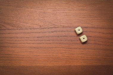 İki zar sayısı çift biri