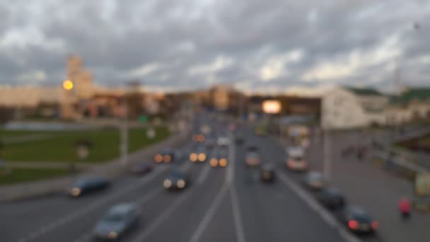 Bokeh şehir yolu ve trafiği — Stok video