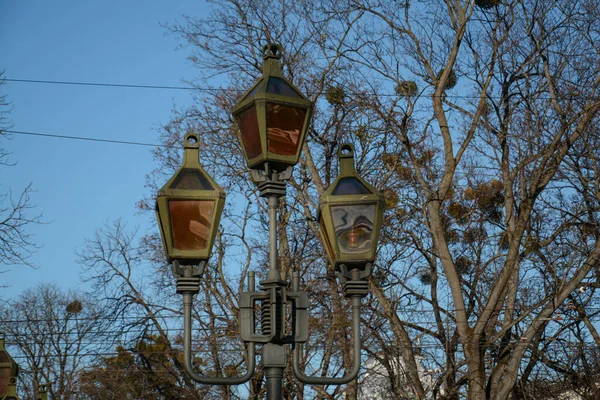 Oude Straatlamp Dichtbij Stad — Stockfoto