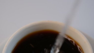 Kahve fincanının parçası.