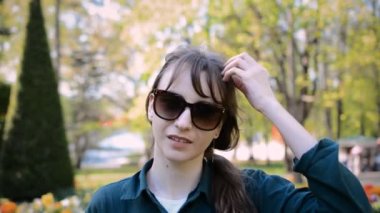 Güzel beyaz kız portresi.