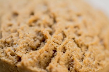 Lezzetli kurabiyeler yemek için masaya yakın plan bisküviler.