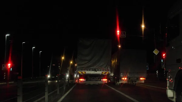 Semi Trailer Trucks Red Traffic Light Background Dry Asphalted Night — Stock Photo, Image