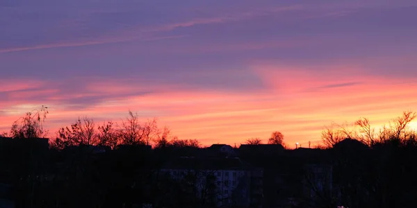 Hermoso Atardecer Otoño Paisaje Vieja Ciudad Europea Paisaje Rojo Azul —  Fotos de Stock