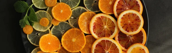 Skivor Citrusfrukter Ovanifrån Horisontellt Plant Underlag — Stockfoto