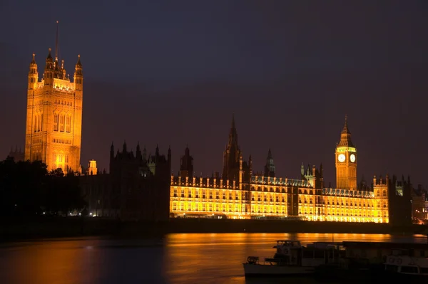 Parlementsgebouw nachts — Stockfoto