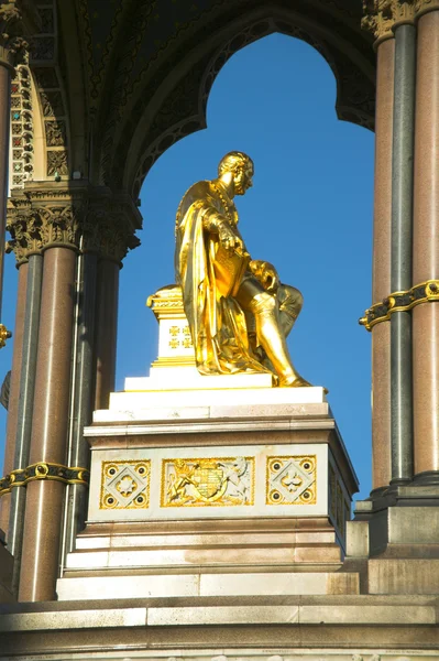 Albert memorial, kensington, Londyn — Zdjęcie stockowe