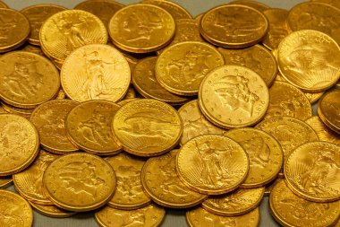 Amerika 'nın altın hazinesi. Amerikan çifte kartalı. 20 dolarlık külçe para. 19. yüzyılın sonlarında Amerikan parası olarak kullanılmış.