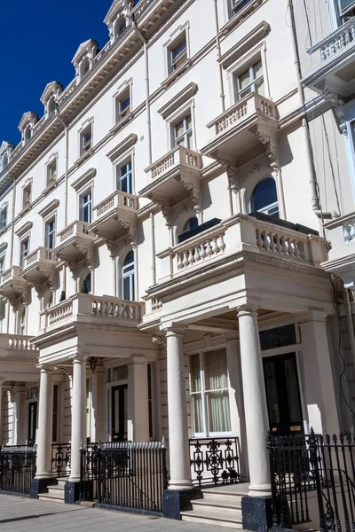 Regentschap Georgische Rijtjeshuis Huizen Appartementen Kensington Londen Engeland Welk Gebied — Stockfoto