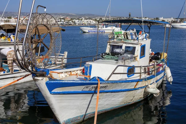 Paphos Cypern Februari 2013 Fiskebåtar Hamnen Medelhavet Turistort Som Ett — Stockfoto