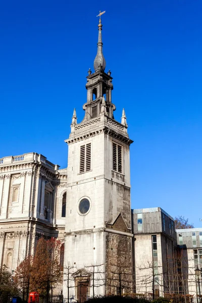 Augustine Faith Church Next Paul Cathedral London Inglaterra Reino Unido — Foto de Stock