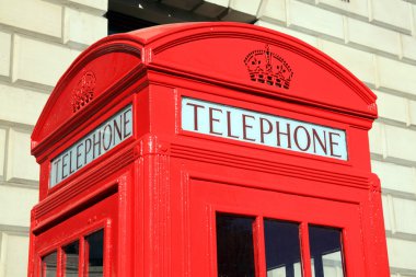 Londra kırmızı telefon kulübesi