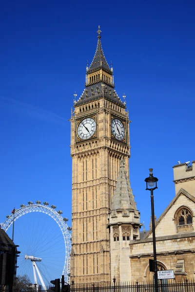 Big Ben und die Häuser des Parlaments — Stockfoto