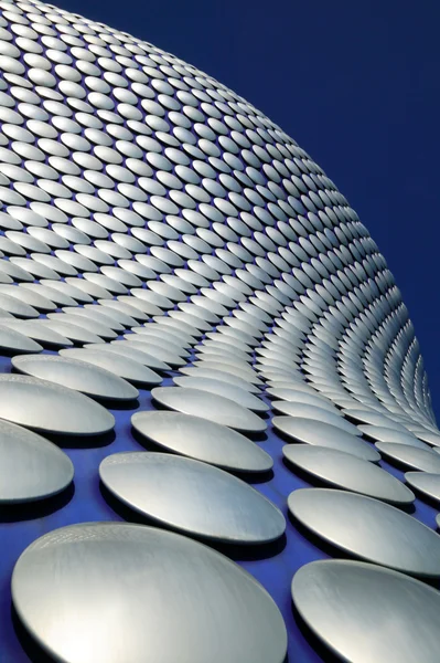 Futurystyczny nowoczesny budynek okładziny — Zdjęcie stockowe