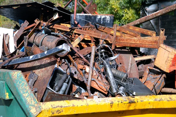 Scrap Metal In A Skip — Stock Photo, Image