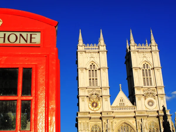 Budka telefoniczna Londynu i Westminster Abbey — Zdjęcie stockowe