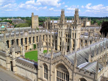 Tüm ruhlar College Oxford Üniversitesi