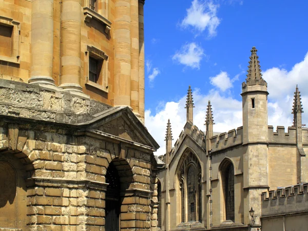 Oxford, universiteitsgebouwen — Stockfoto