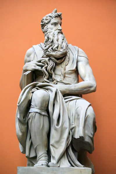 Sculpture of Moses by Michaelangelo — 图库照片