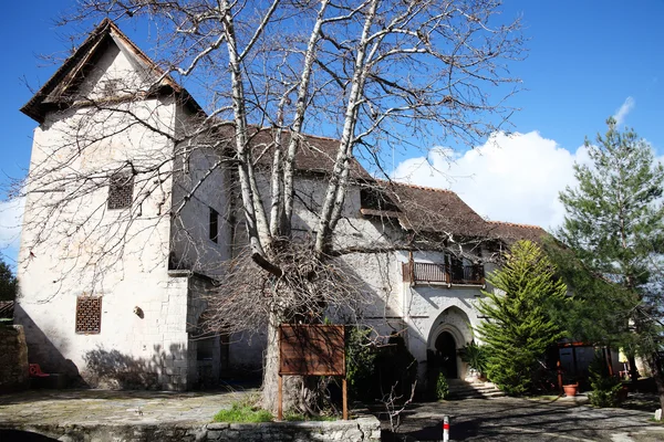 Kloster des heiligen Kreuzes (timios stavros Kirche) omodos, Zypern — Stockfoto