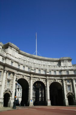 Bahriye arch, Londra