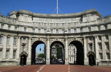 Bahriye arch, Londra