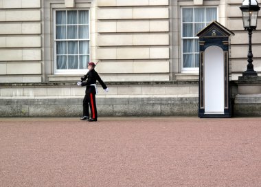 Nöbetçi Buckingham Palace