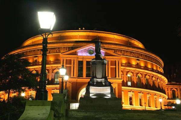 W Royal Albert Hall w nocy — Zdjęcie stockowe