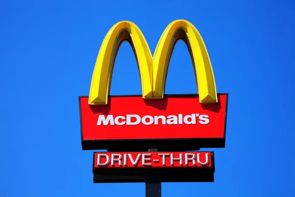 McDonalds logotyp tecken — Stockfoto