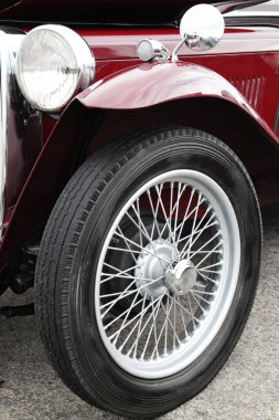 Vintage kırmızı klasik toplayıcıları araba