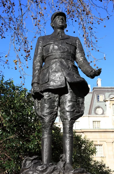 Standbeeld van Charles de Gaulle — Stockfoto