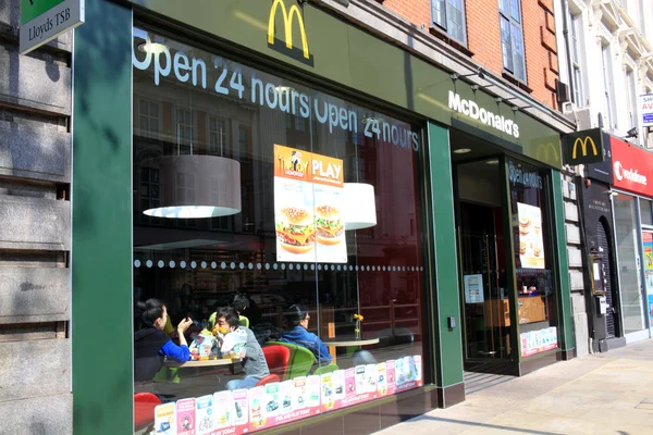 Salida de comida rápida de McDonald 's — Foto de Stock