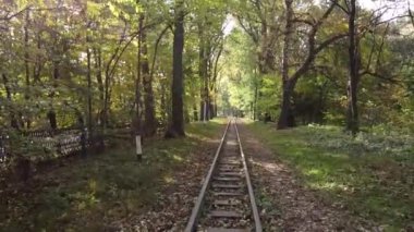 Dar ölçülü demiryolu. Demiryolu yolu. Demiryolu ve demiryolu bağlantısı.