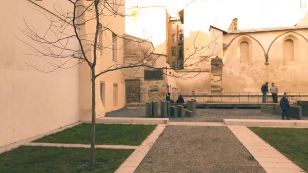 Lviv Ucrânia Janeiro 2021 Memorial Sobre Ruínas Sinagoga Rosa Dourada — Vídeo de Stock