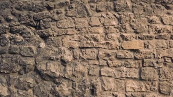 Eski Taş Ortaçağ Duvarı Antik Mimarinin Bir Unsuru — Stok video