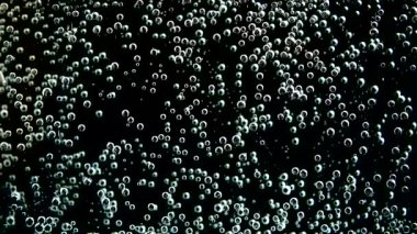 Köpüklü suyun hava kabarcıkları.