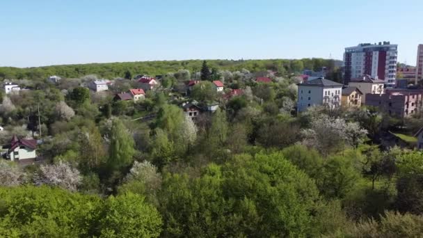 Kırsal Bölgede Uçan Bir Dron Görüntüsü — Stok video