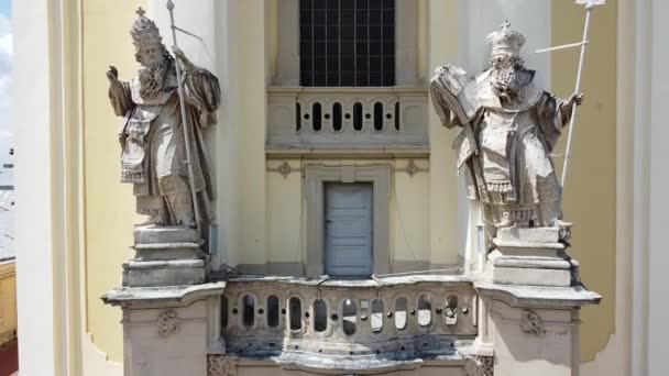 Vista Aérea Drone Sobrevoando Catedral Católica São Jorge Lviv Ucrânia — Vídeo de Stock