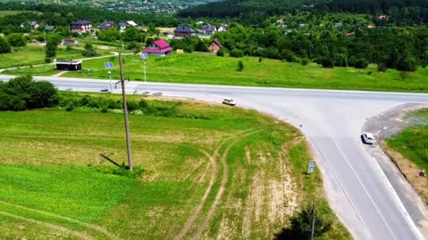 Antenni Drone Näkymä Lentävät Yli Maaseudun Maatalousmaiseman — kuvapankkivideo
