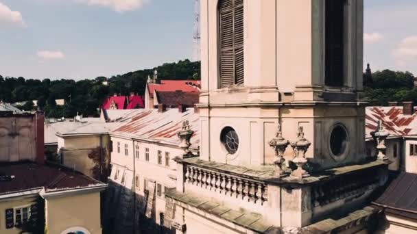 Luchtdrone Uitzicht Een Vliegende Katholieke Kathedraal Dominicaanse Kerk Lviv — Stockvideo