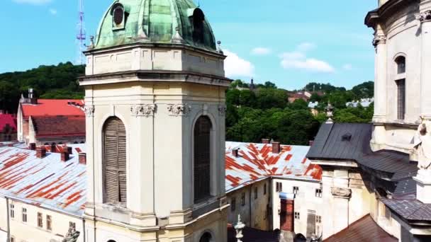 Vue Aérienne Drone Survolant Cathédrale Catholique Église Dominicaine Lviv — Video